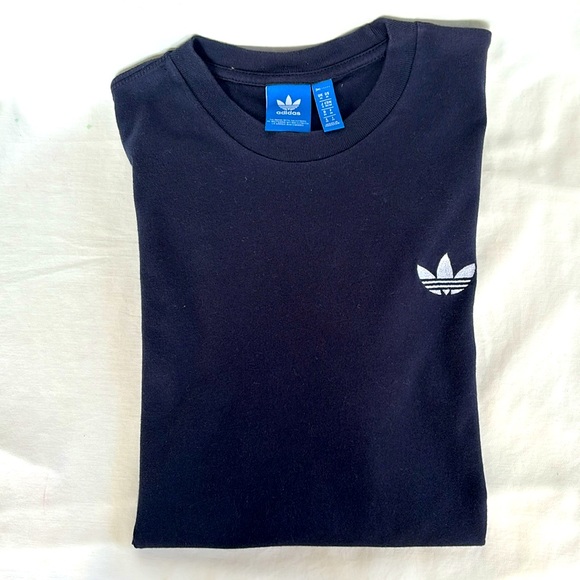 NWOT Adidas Originals Men’s Short Sleeve T-Shirt -Size Medium- Deep Navy Blue - Picture 5 of 11